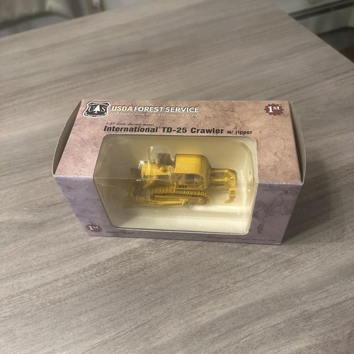 FIRST GEAR 1:87 INTERNATIONAL TD-25 Crawler Dozer w/ripper US Forestry NIB - Picture 2 of 8