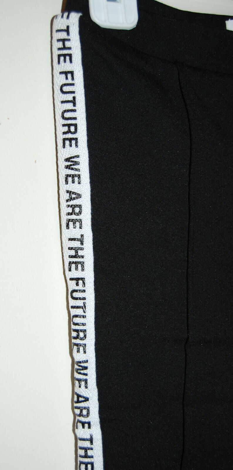Picture 3 of 6