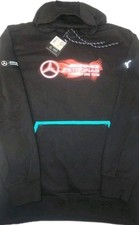 *NUEVO CON ETIQUETAS* Sudadera con Capucha Puma Mercedes AMG Petronas F1 Negra Talla M Nueva con Etiquetas Precio de venta sugerido por el fabricante $90