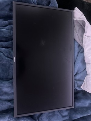 Samsung M5 32'' Smart FHD Monitor S32BM500EN with Broken Button.