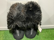 NWT  s Nine West Closed Toe Fluffy Pile Black Slippers Size Small 5-6 Never Worn