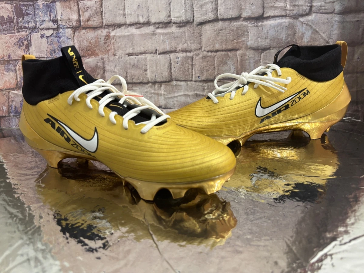 Preços baixos em Chuteiras e Tênis de futebol Nike Dourado para