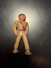 BARCLAY MANOIL ARMY MAN parade march metal lead toy soldier foot