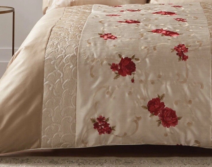 DUNELM BED THROW COVER QUILT EMBROIDERED RED ROSE JULIET BEDSPREAD 2 PILLOWCASES eBay