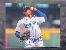 Roenis Elias Seattle Mariners Signed Auto Autographed 8x10 Photo