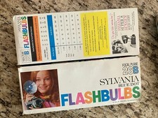 1 Vintage 12-count Box of Sylvania Blue Dot 26B Flashbulbs - NOS