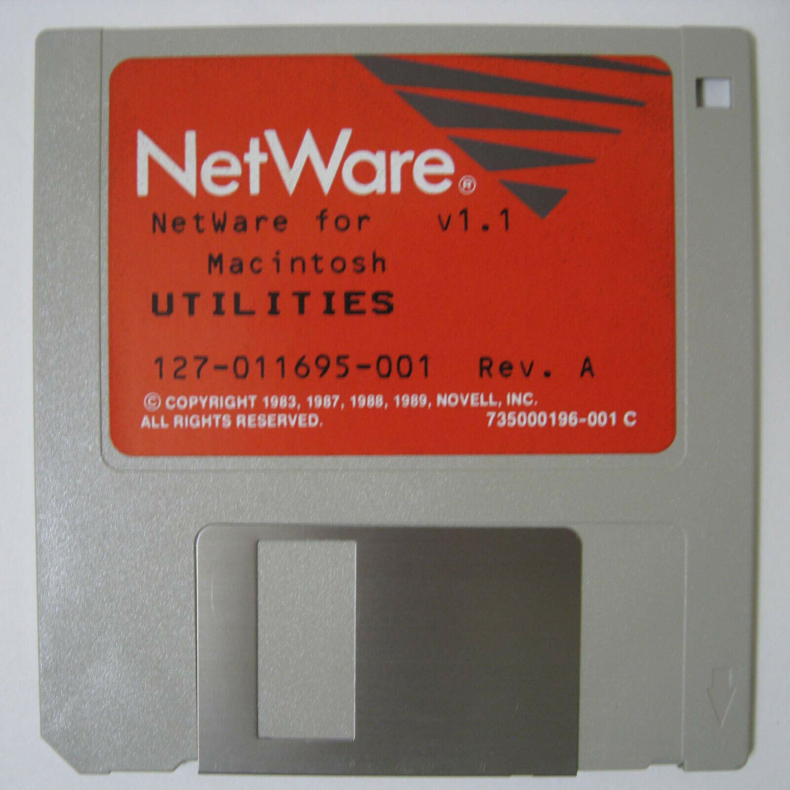 Novell ® NetWare For Macintosh v1.1 Utilities © 1983 1987 1988 1989 3.5" Floppy