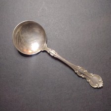 Vintage 1835 R. Wallace A1 Sterling Silver Child Soup Spoon 20.5g