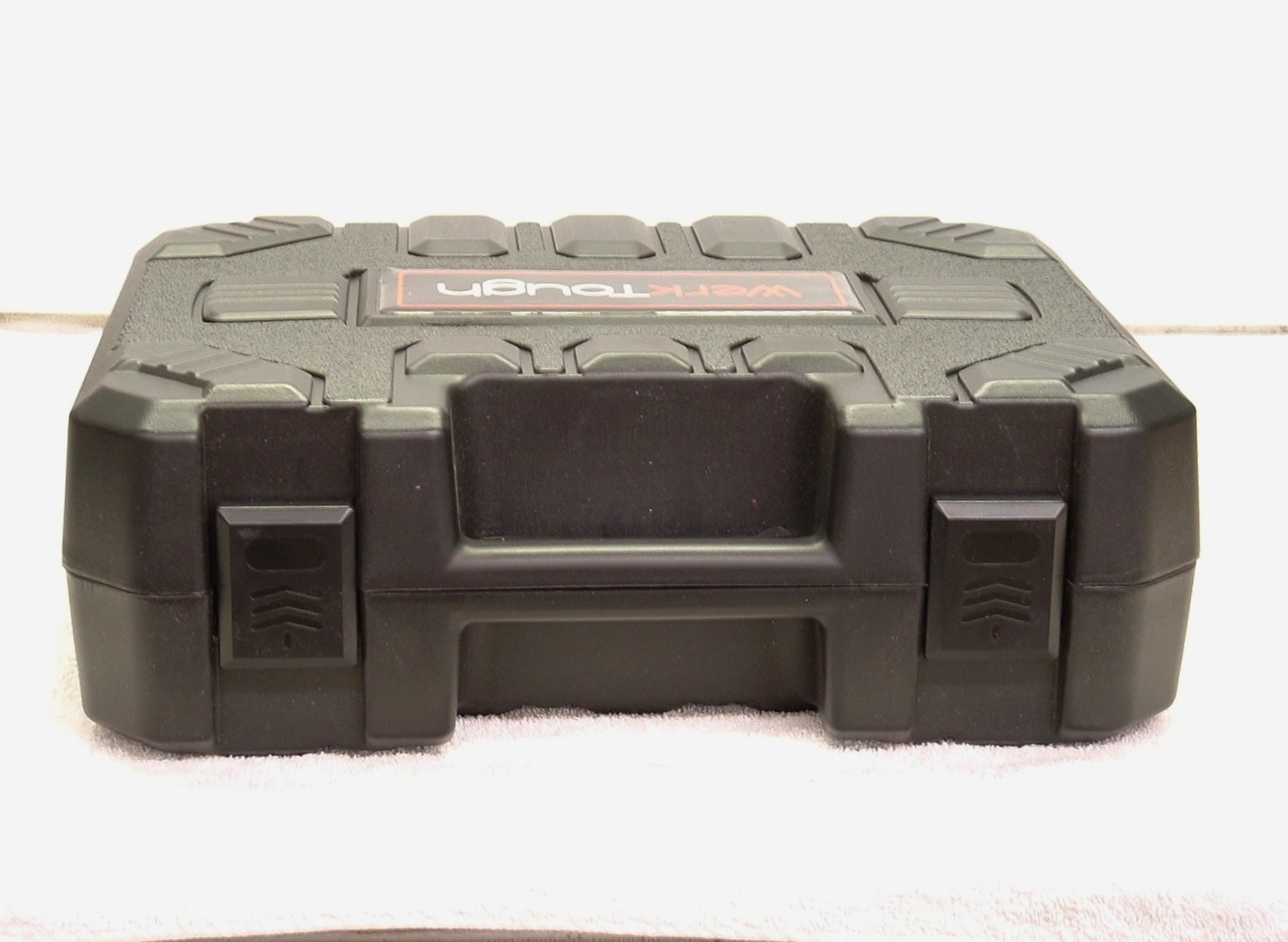 WERKTOUGH 20v Cordless Staple Gun Brad Nailer 2 in 1 Metal Magazine Fast Charge