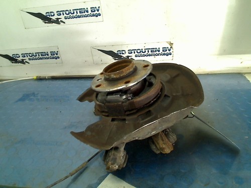 ACHSSCHENKEL LINKS HINTEN STUB AXLE LEFT REAR BMW 1 serie (F20) 2013