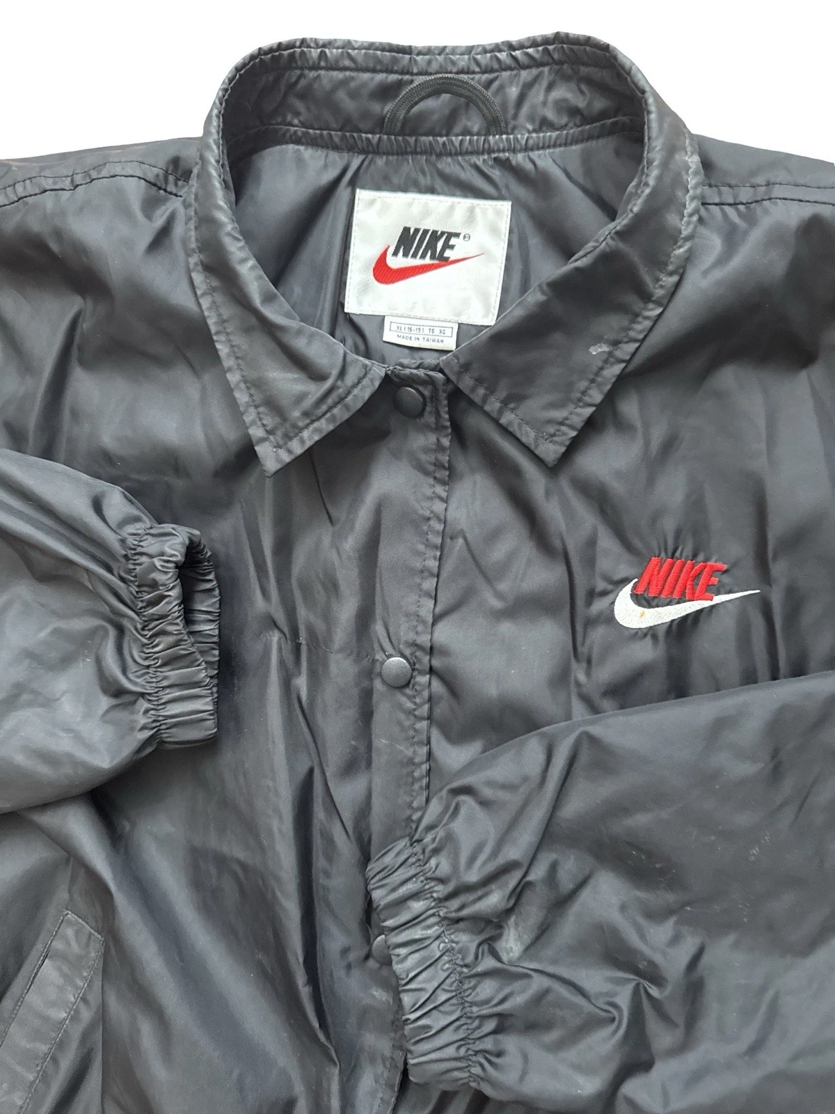 Vintage 90’s Nike Youth Boys Black Windbreaker Jacket Size XL 16-18 Swoosh Logo