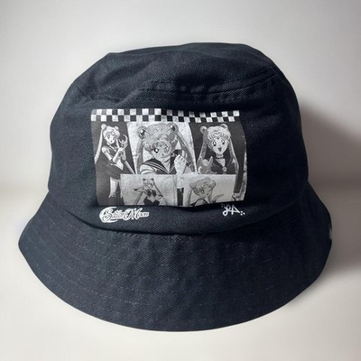 Vans x Sailor Moon Reversible Bucket Hat S/M Limited Edition Neu