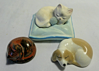 3 x Vintage Schlaftiere Kitsch Katze Kätzchen & andere inkl. Szeiler Hund Welpe