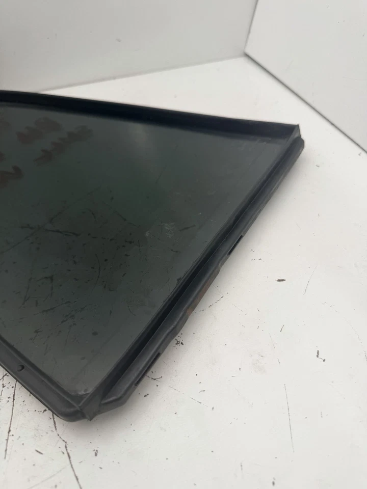 1999-2004 Chevrolet Chevy Tracker Right Rear Vent Window Glass OEM Foto 3 de 4