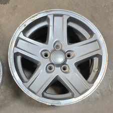 2005-2007 Jeep Liberty 16 Inch Rim 16x7 5 Wide Spoke Aluminum Wheel 2005-2007 Jeep Liberty 16 Inch Rim 16x7 5 Wide Spoke Aluminum Wheel