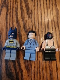 Lego 6860 The Batcave Minifigures Retired Batman Bane Bruce Wayne Robin DC Comic