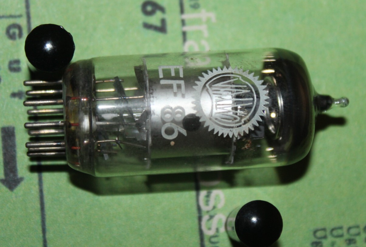 EF86 TELEFUNKEN / LABEL VALVO - SILVER SHIELD - DIAMOND BOTTOM - TOP ...