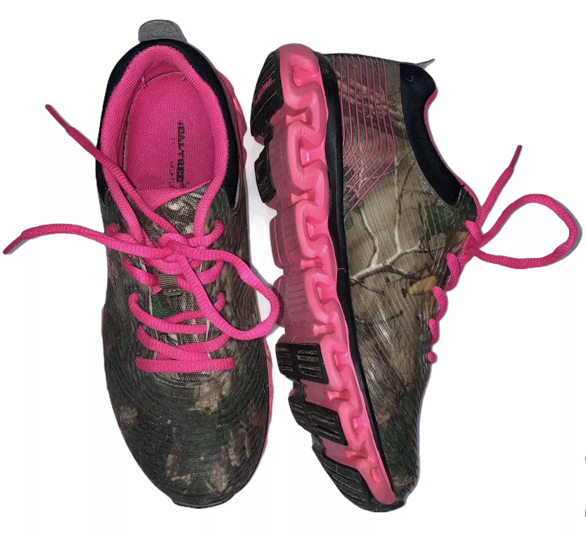 Girls camo hotsell sneakers