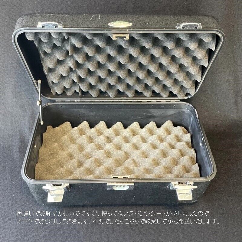 Rare 1970s ZERO HALLIBURTON Vintage Camera Case - Green Rare 1970s ZERO HALLIBURTON Vintage Camera Case - Green
