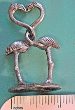 FLAMINGOS -  figurine , mini statue   GIFT BOXED