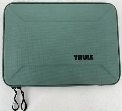 Thule - Gauntlet Laptop Sleeve Laptop Case for 14  Apple MacBook Pro Hazy Green