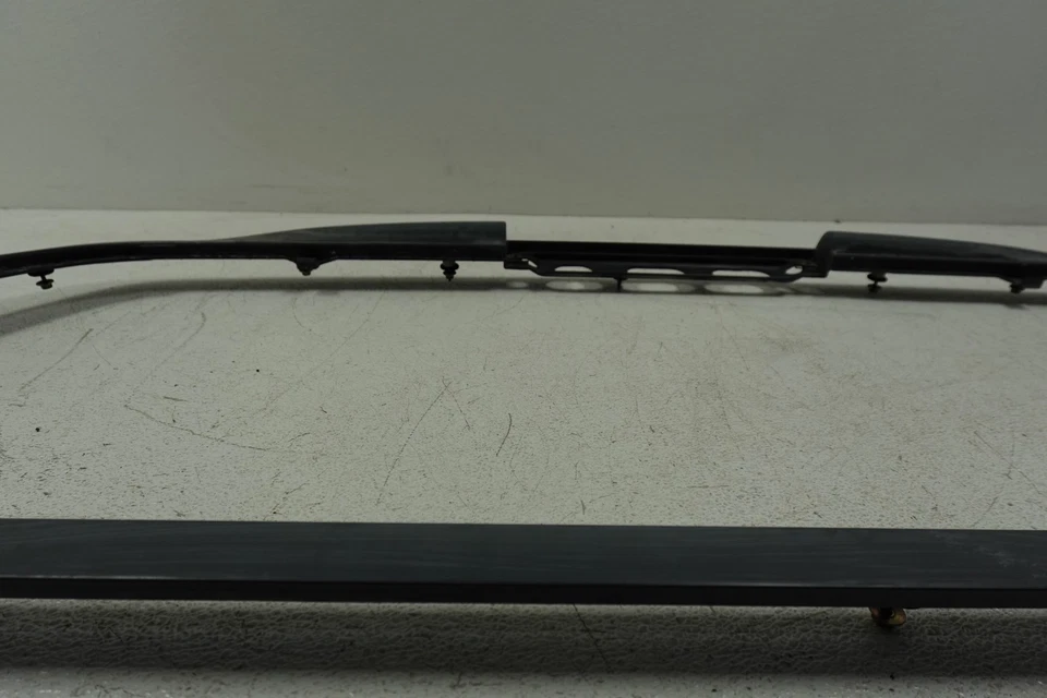 Marco moldeado de vidrio cabina extendida moldura ventana trasera Ford F150 1997-2003 OEM | W6032 Foto 4 de 4