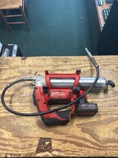 Milwaukee 2446-20 M12 Cordless Grease Gun With 6.0 Ah Battery HPB026381 
