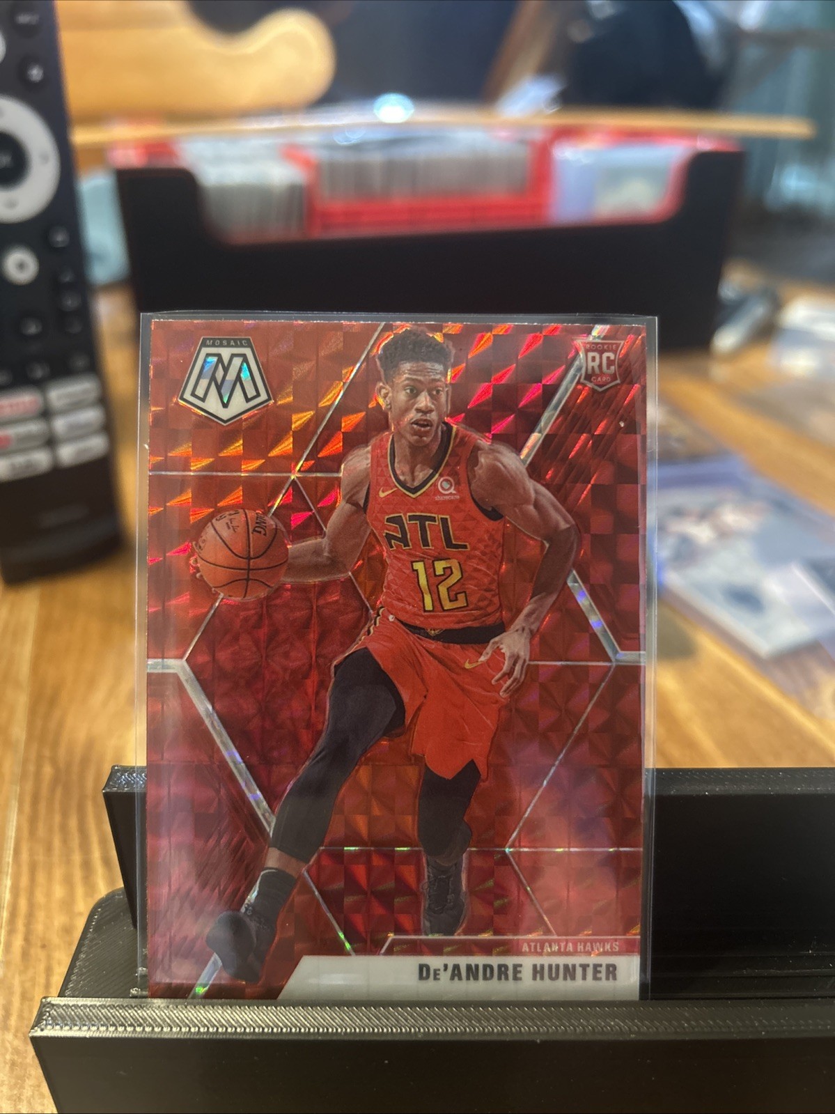 2019-20 Panini Mosaic - Rookies De'Andre Hunter #239 Red Prizm (RC)
