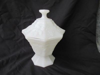 Anchor Hocking Milk Glass Wedding Box Paneled Grape Candy Dish with Lid 8 in