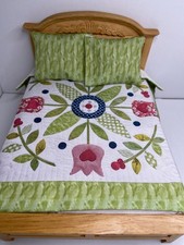 Dollhouse Miniatures bedspread comforter blan...