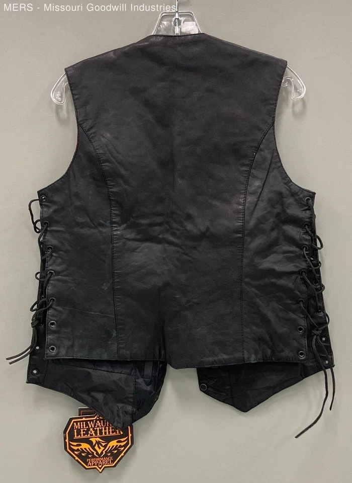 Milwaukee Leather Women's Black Snap Button Lace Up Sides Leather Vest Size M - Image 2 of 4