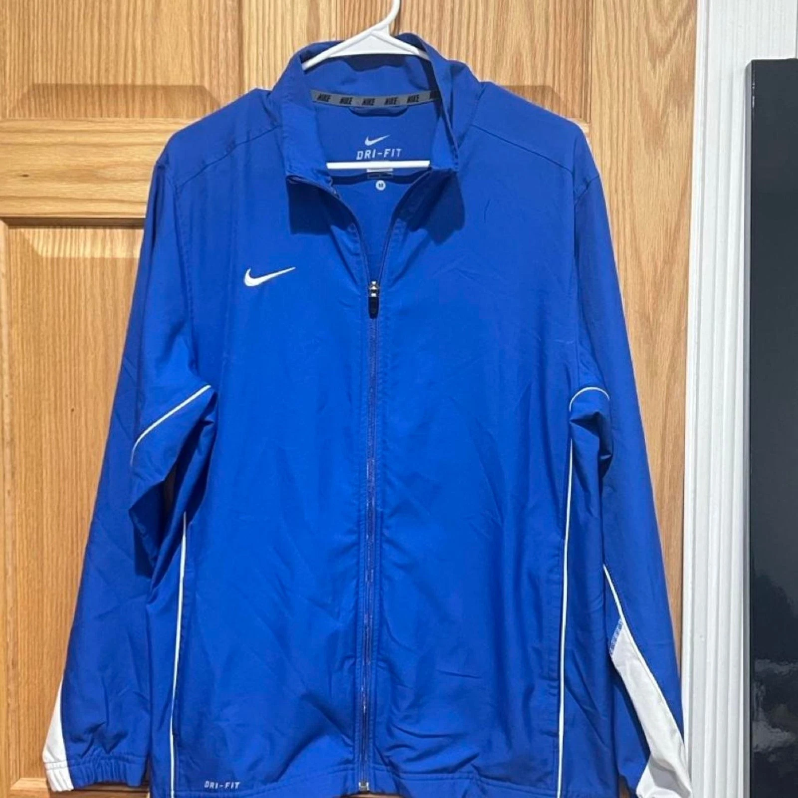 Nike Dri-Fit Men's Blue Full Zip Windbreaker Jacket Size M White Stripes - product detail image 1