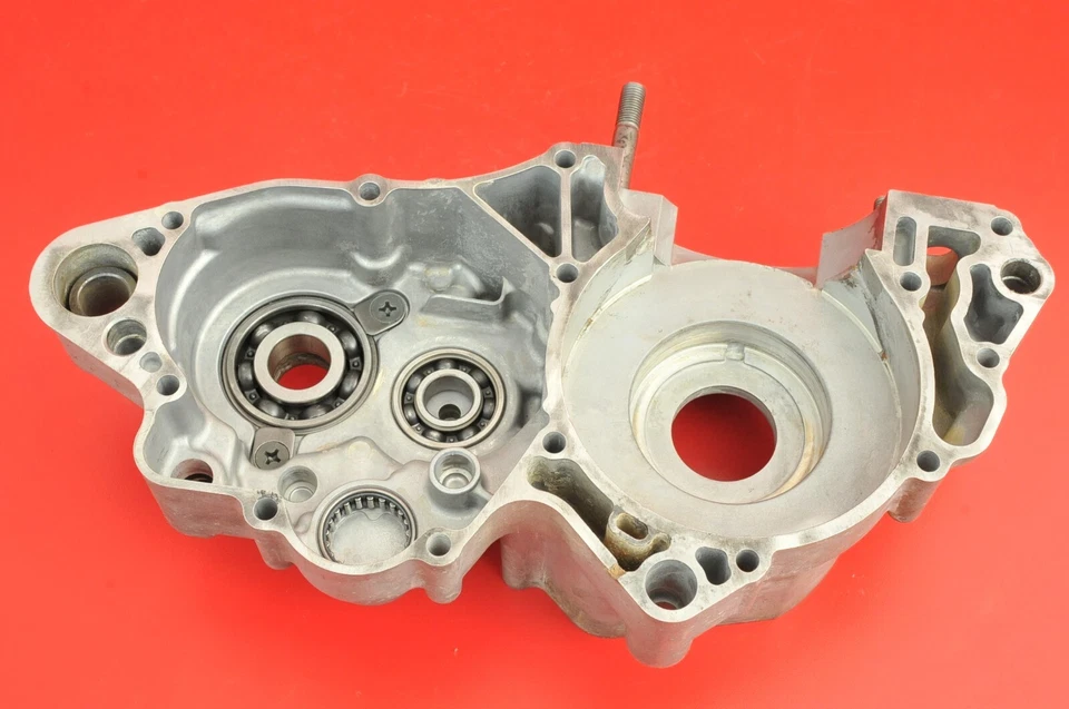 2001 2002 Suzuki RM250 RM 250 Bottom End Crankcase Crank Case Set Left Right - Image 4 of 4