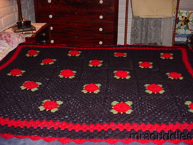 VINTAGE BLACK WITH RED ROSES CROCHET AFGHAN
