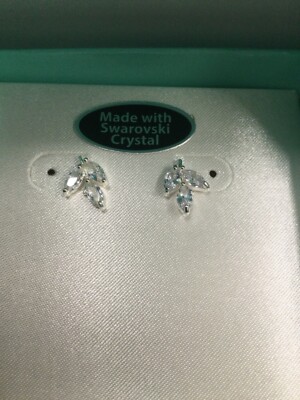 Swarovski 3 Marquise Crystals Pierced Earrings, Macys Platinum Series NIB