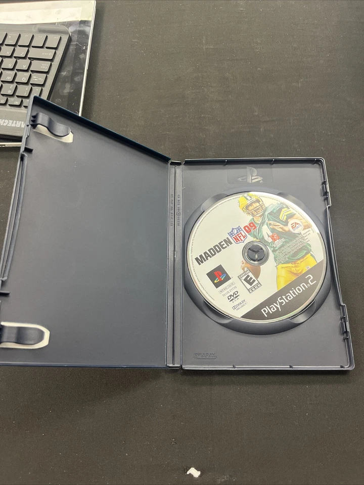 PlayStation 2 Madden NFL 09 2009 PS2 - Image 3 of 3