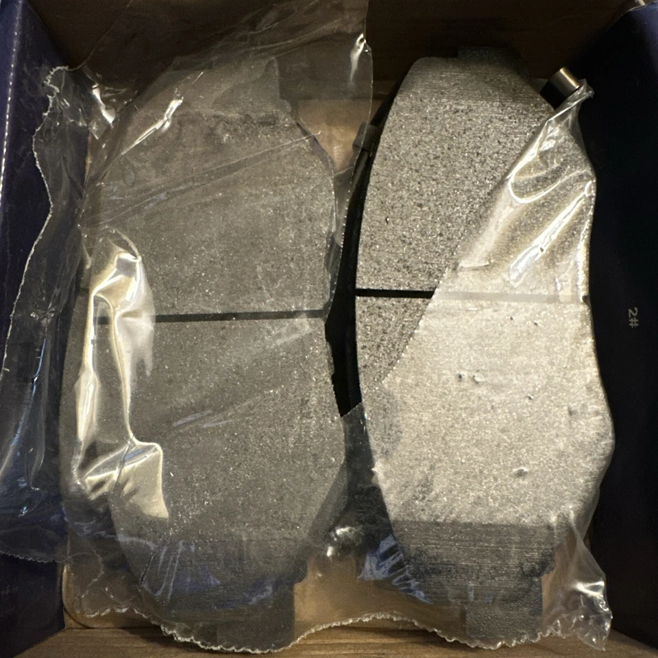 Kit de pastillas de freno de cerámica de rendimiento delantero para Honda Civic Accord CR-V Element Fit Foto 2 de 3