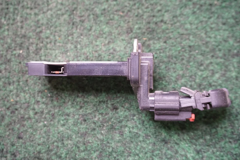 2014 15 16 17 18 19 2021 22 CHEVROLET CAMARO MASS AIR FLOW SENSOR OEM 23144941 - Image 4 of 4