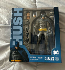 Medicom Toy MAFEX No.105 Batman Batman  Hush Action Figure w  Alternate Heads