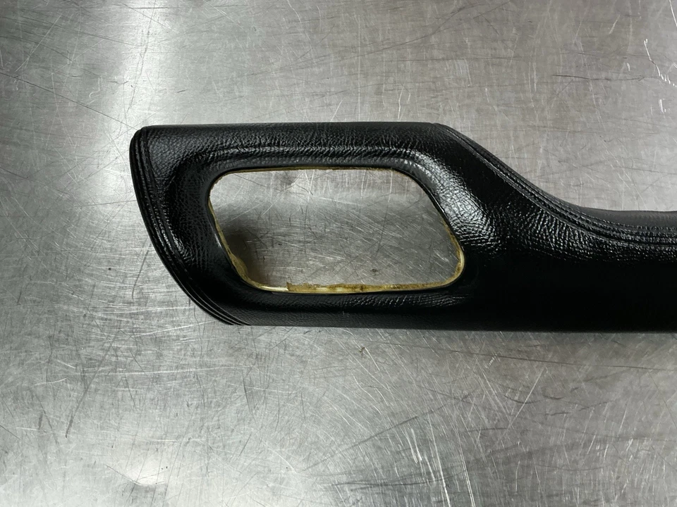 Toyota Supra MK4 JDM RHD 1993-1998 OEM REPOSABRAZOS NEGRO Foto 2 de 4