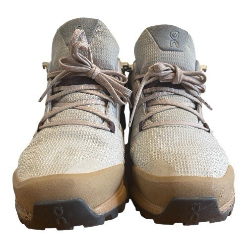 ON Cloud Running Cloudwander Waterproof Shoes siz… - image 2