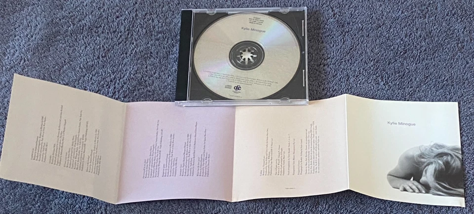 KYLIE MINOGUE S/T CD RARE COVER ART 1995 BMG CANADA Confide In Me FRENCH VERSION - Image 4 of 4