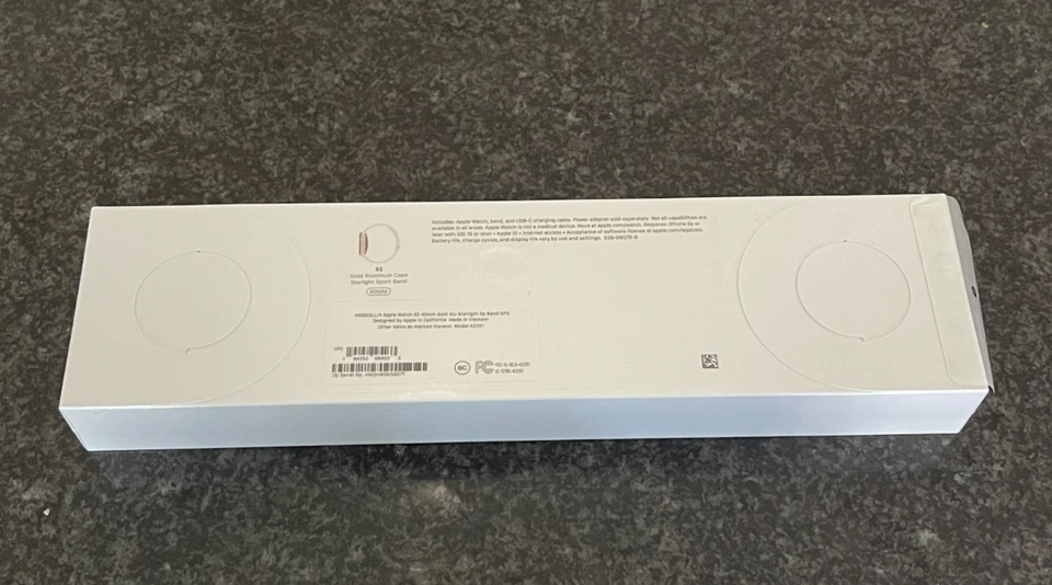 Apple Watch SE 1st Gen GPS 40mm Rose Gold Aluminum Case Starlight New Sealed - Image 2 of 4
