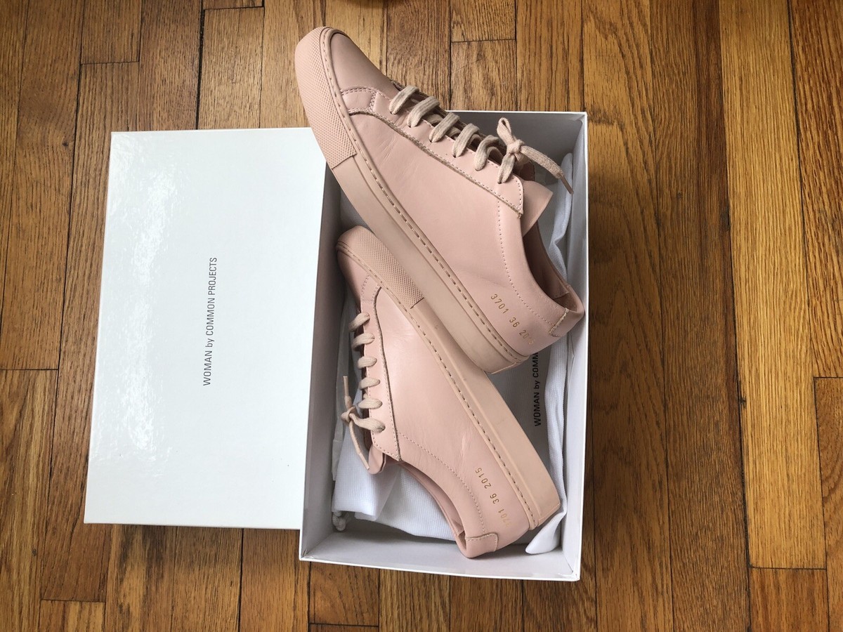 COMMON PROJECTS オリシナルアキレスロトッフスニカ 3701 3074 Common Projects Original Achilles Low Sneakers | Shopbop