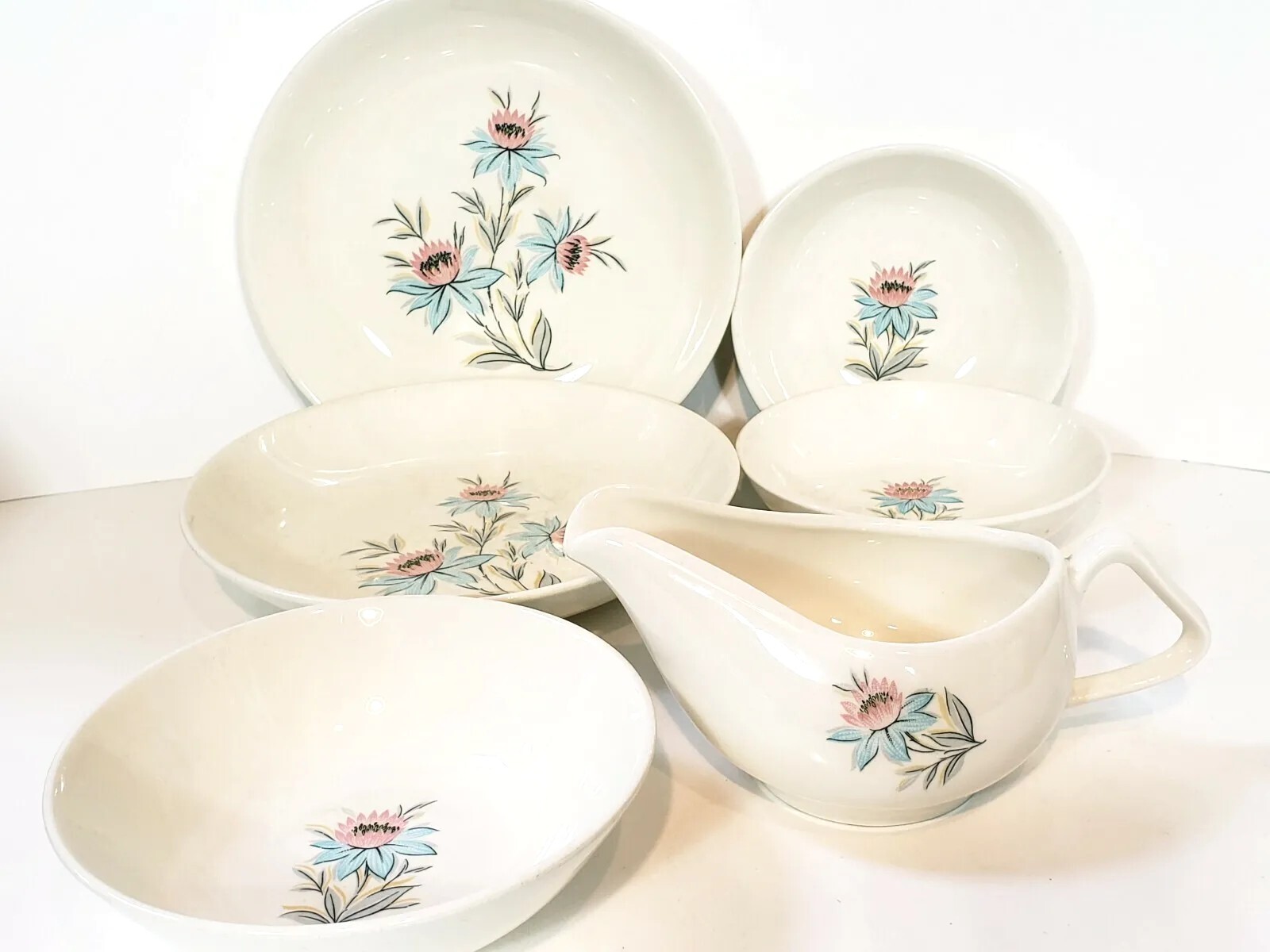 6 Pcs Steubenville Fairlane Gravy Boat Set in 8, 6, 5.25 Inch Sizes