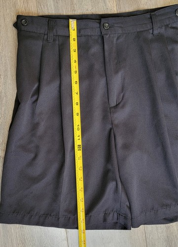 Dockers Mens Size 36 Black Shorts Pleated Front Pockets - Picture 5 of 5