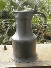  PICHET ancien étain poinçon LYS dans BLASON 25,5 cm 1,8 kg poucier à glands