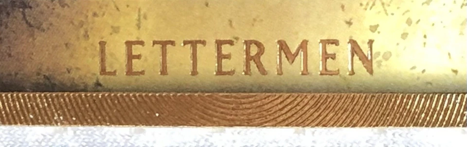 2009 UD ICONS Adrian Gonzalez LETTERMEN /5 ON PATCH AUTO E GOLD SSP #IL-AG (1/5) - Image 3 of 4