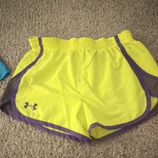 Under Armour HeatGear Girls Yellow Purple Athletic Shorts Loose Medium Running