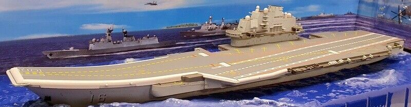 Cadeau idéal passionné d'histoire maquette porte-avions Liaoning CV-16